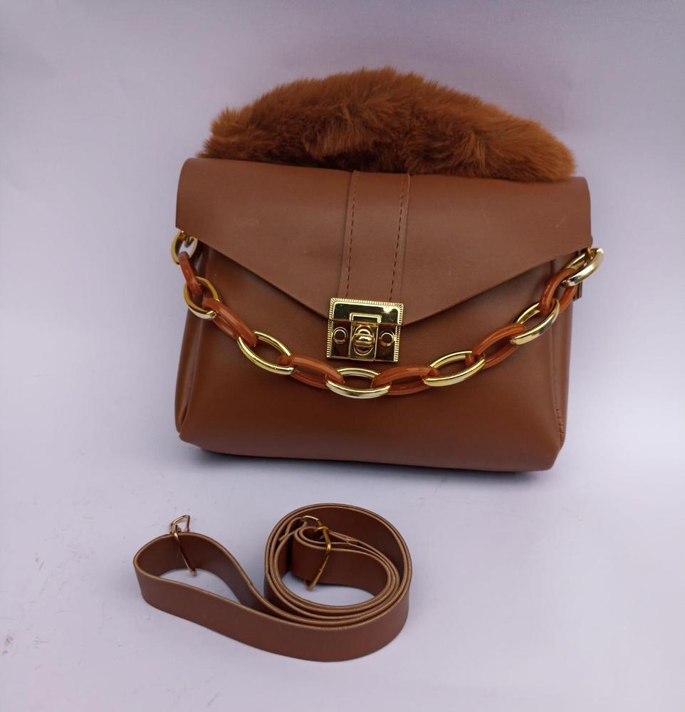 Chunky Chain Purse With Fur