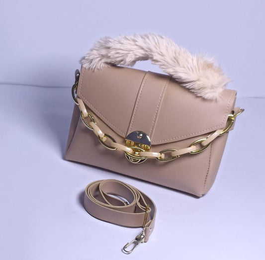 Chunky Chain Purse With Fur